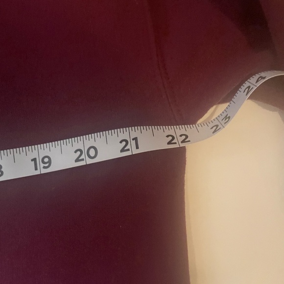 Hogwarts Alumni Gildan Sweatshirt Harry Potter Burgundy Size M GUC Unisex - Picture 7 of 8